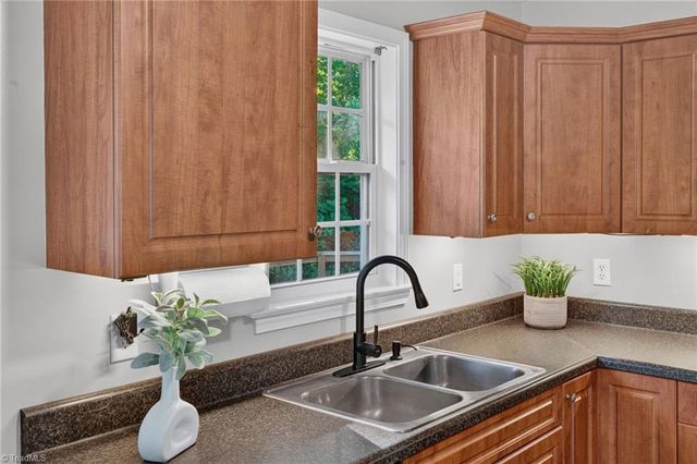 237 Partridge Drive, Lexington, NC 27292