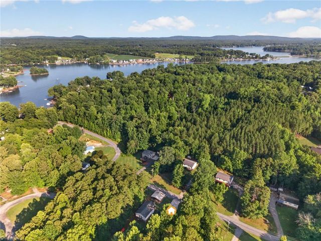 237 Partridge Drive, Lexington, NC 27292