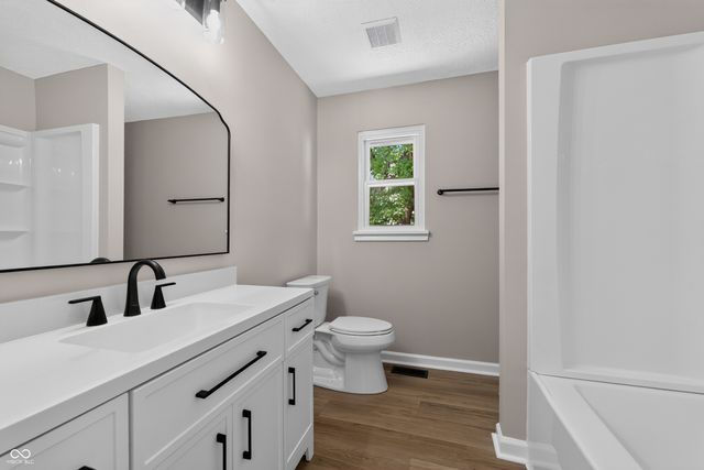 4327 Ashwood Drive, Indianapolis, IN 46268