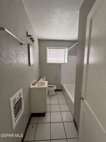 3906 Harrison Avenue 4, El Paso, TX 79930