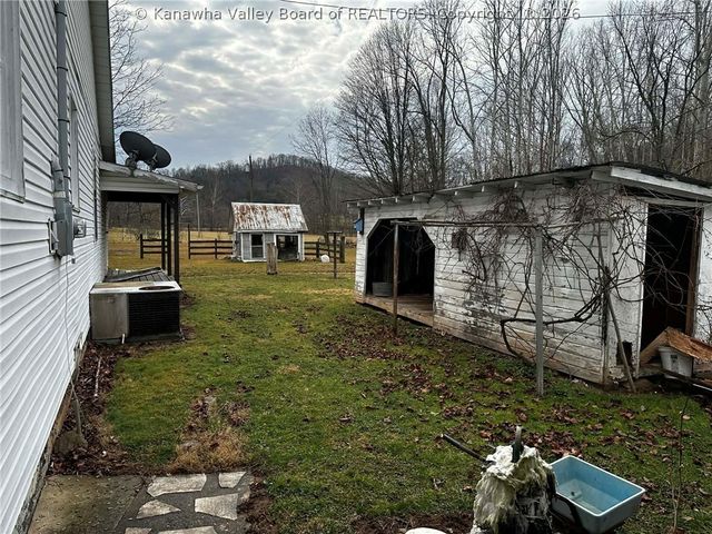 5579 Frozen Camp Creek Road, Leroy, WV 25252
