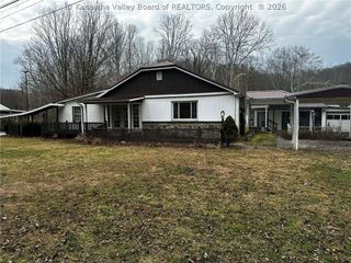 5579 Frozen Camp Creek Road, Leroy, WV 25252