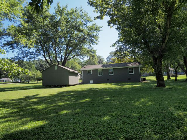 159 Sullivan Trl, La Vergne, TN 37086