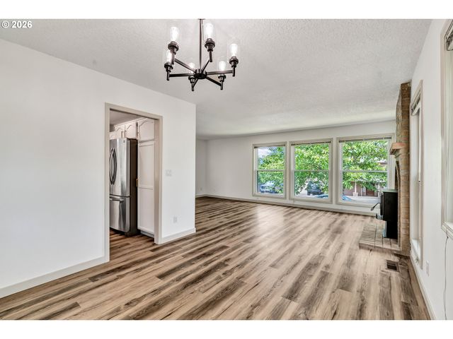 15134 Sw FOREST Ave, Sherwood, OR 97140