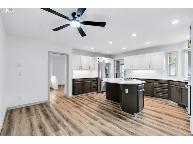 15134 Sw FOREST Ave, Sherwood, OR 97140