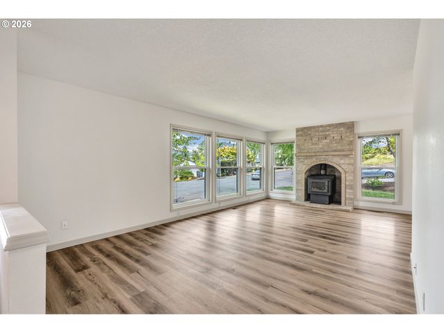 15134 Sw FOREST Ave, Sherwood, OR 97140