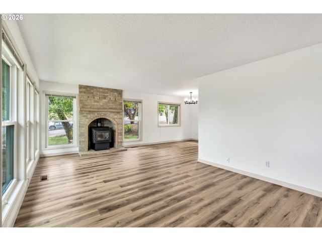 15134 Sw FOREST Ave, Sherwood, OR 97140