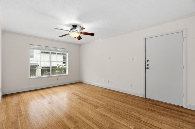 3902 Peterson Ave 205, Austin, TX 78756