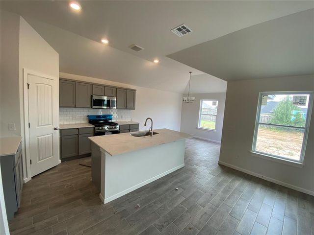 20653 Brush Creek Boulevard, Harrah, OK 73045