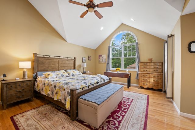 15 Flak Lane, New Fairfield, CT 06812