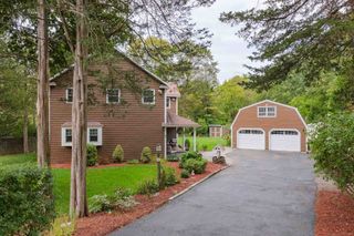 15 Flak Lane, New Fairfield, CT 06812