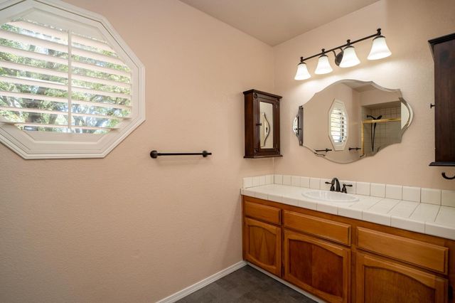 3264 Heights Dr, Cameron Park, CA 95682