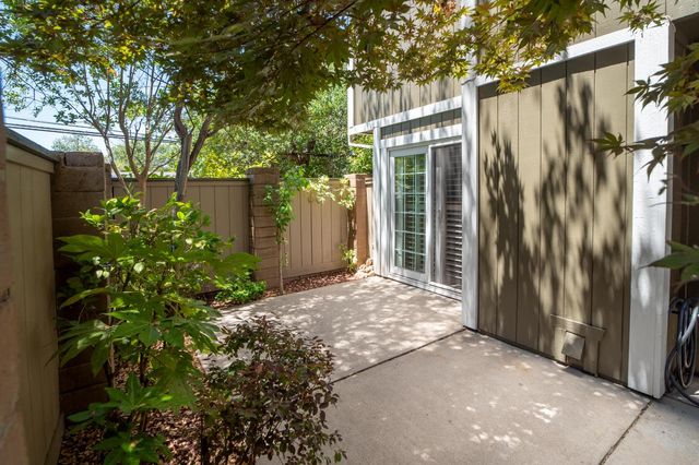 3264 Heights Dr, Cameron Park, CA 95682