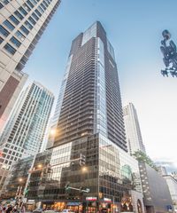 10 E Ontario Street 1904, Chicago, IL 60611