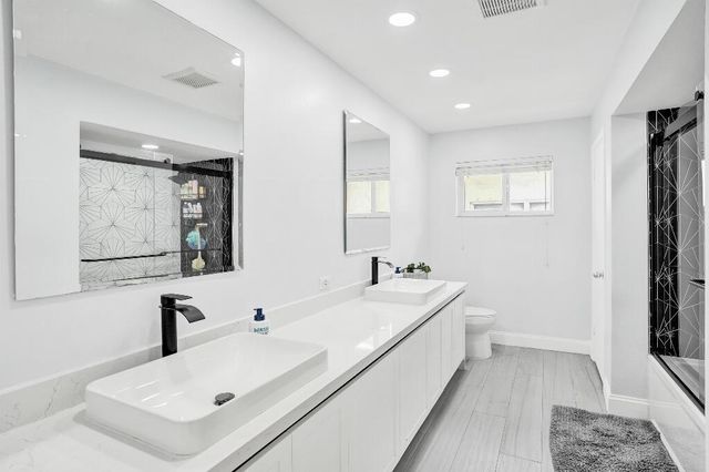 4900 N 36th Street, Hollywood, FL 33021