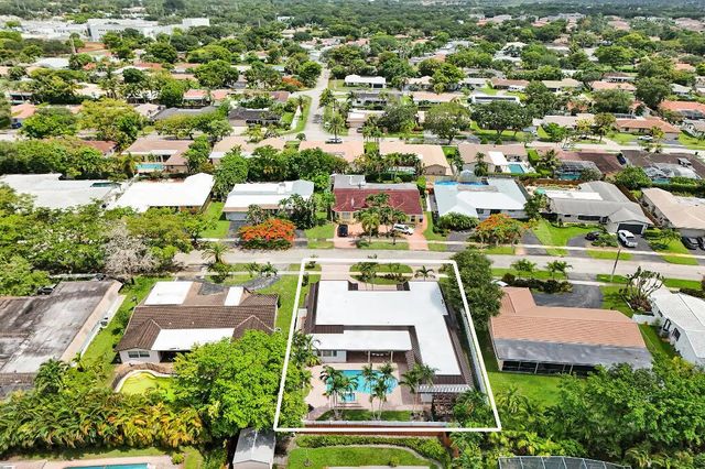 4900 N 36th Street, Hollywood, FL 33021