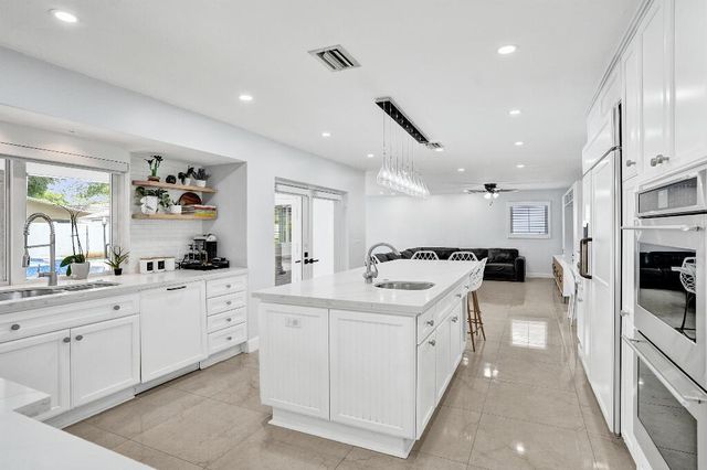 4900 N 36th Street, Hollywood, FL 33021