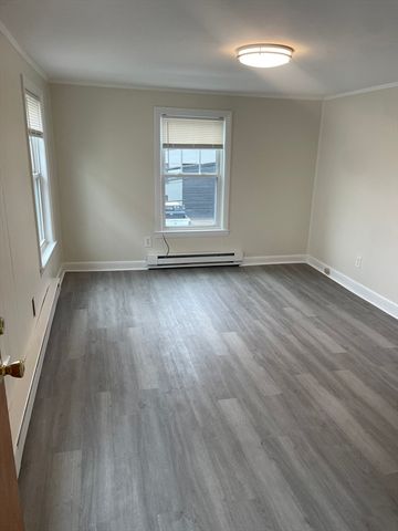 8 Lothrop Street 3, Salem, MA 01970