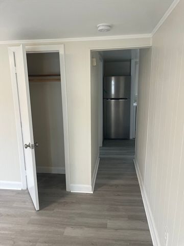 8 Lothrop Street 3, Salem, MA 01970