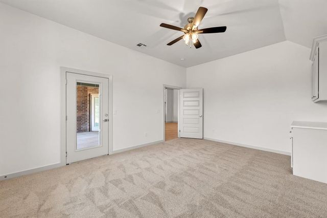 9508 Sultans Water Way, Yukon, OK 73099