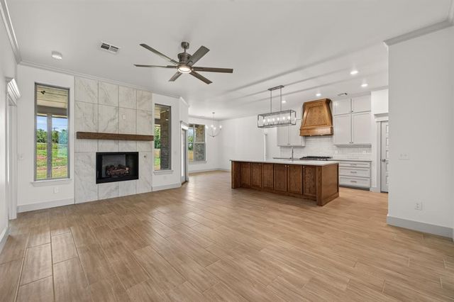 9508 Sultans Water Way, Yukon, OK 73099