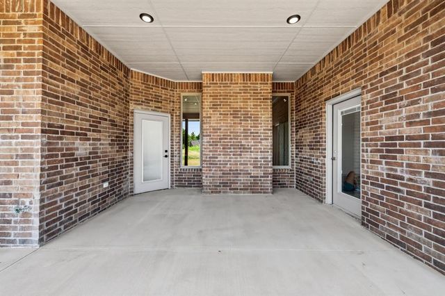 9508 Sultans Water Way, Yukon, OK 73099