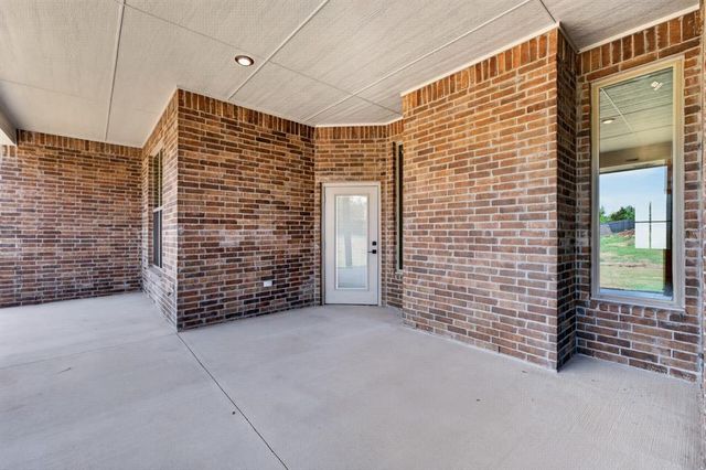 9508 Sultans Water Way, Yukon, OK 73099