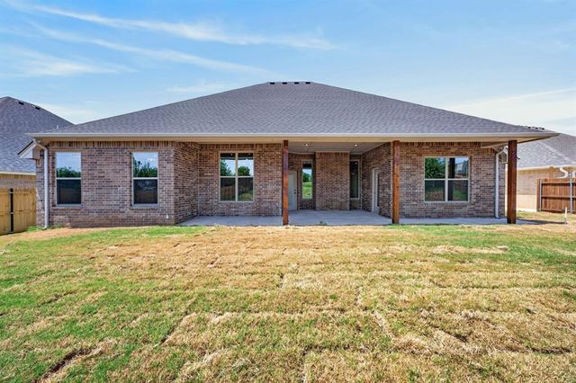 9508 Sultans Water Way, Yukon, OK 73099