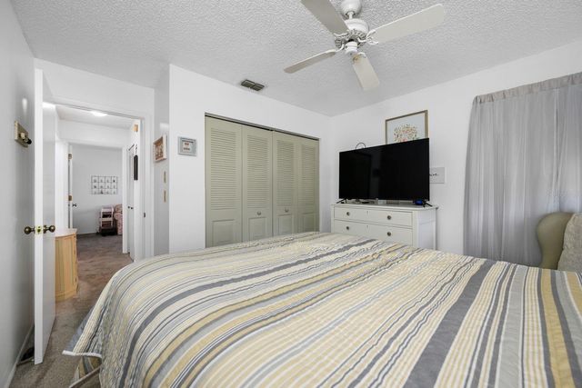 3886 40TH AVENUE W, Bradenton, FL 34205