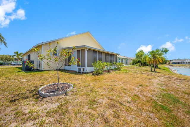 3886 40TH AVENUE W, Bradenton, FL 34205