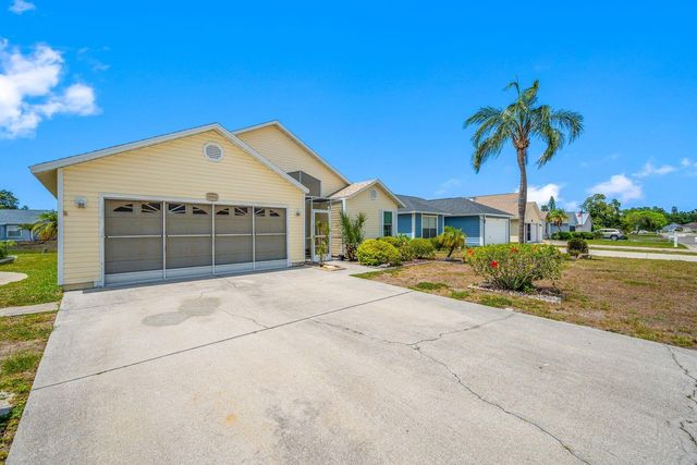 3886 40TH AVENUE W, Bradenton, FL 34205