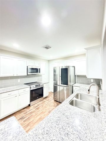 9110 Grandview Park Drive, Spring, TX 77379