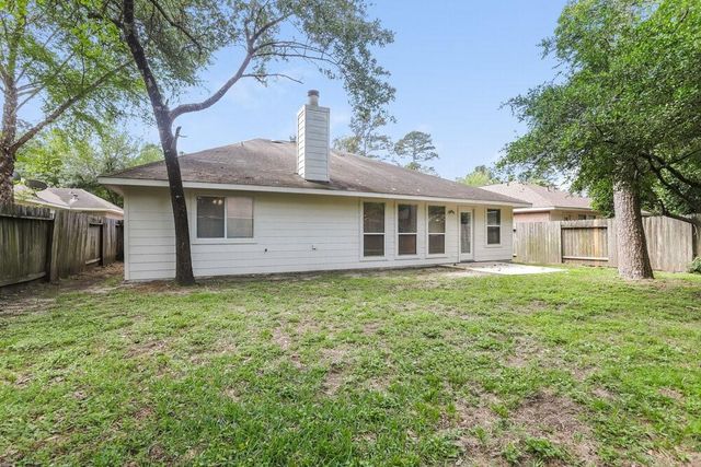 30 Shimmer Pond Place, Conroe, TX 77385