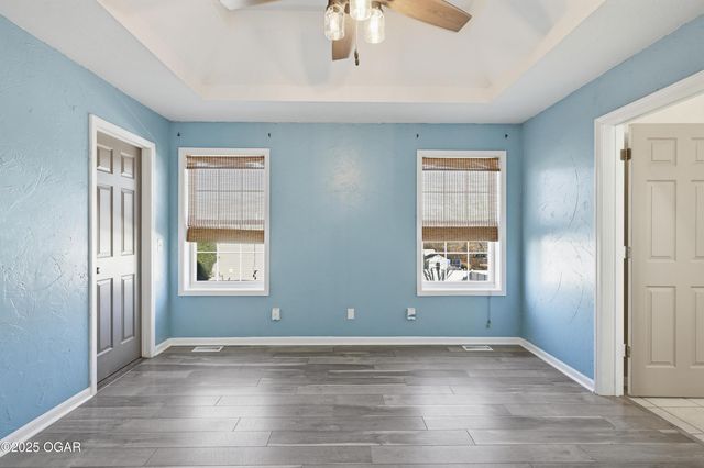 1328 Sunrise Drive, Carthage, MO 64836