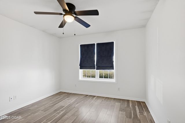 1328 Sunrise Drive, Carthage, MO 64836