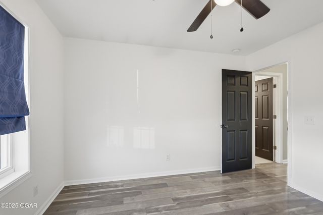 1328 Sunrise Drive, Carthage, MO 64836