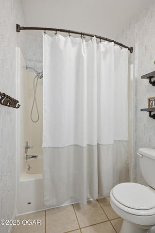 1328 Sunrise Drive, Carthage, MO 64836