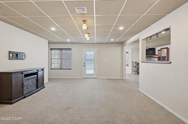 1328 Sunrise Drive, Carthage, MO 64836