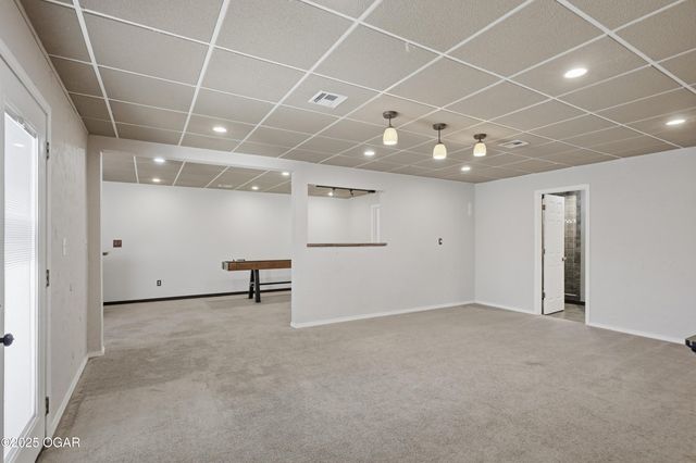 1328 Sunrise Drive, Carthage, MO 64836