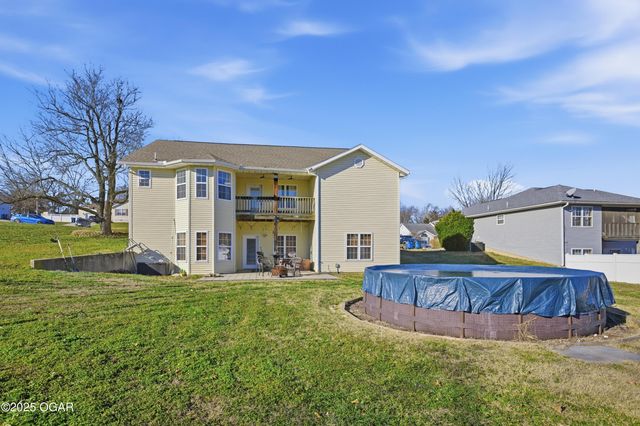 1328 Sunrise Drive, Carthage, MO 64836