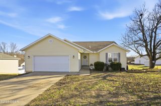 1328 Sunrise Drive, Carthage, MO 64836