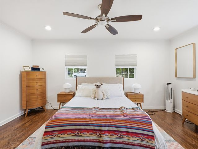 814 Westmount Avenue, Dallas, TX 75211