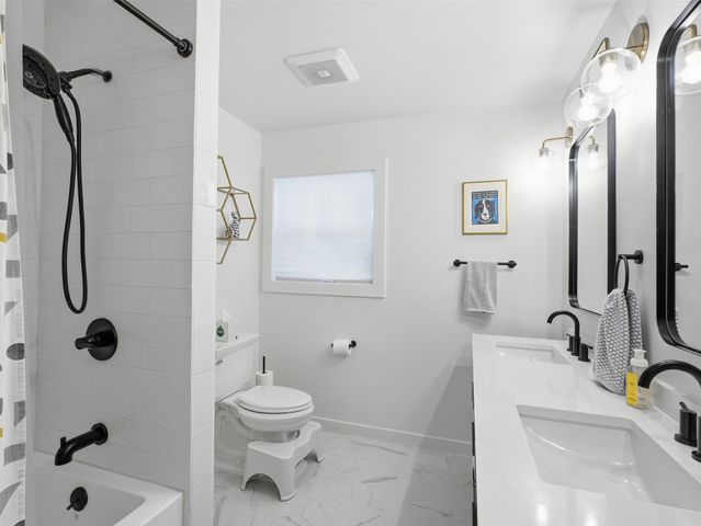 814 Westmount Avenue, Dallas, TX 75211