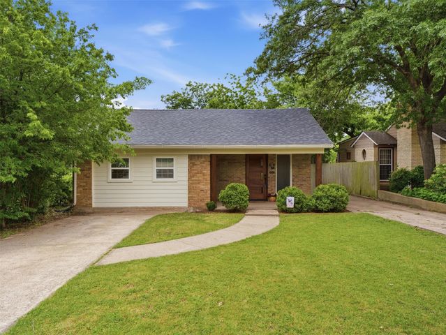814 Westmount Avenue, Dallas, TX 75211