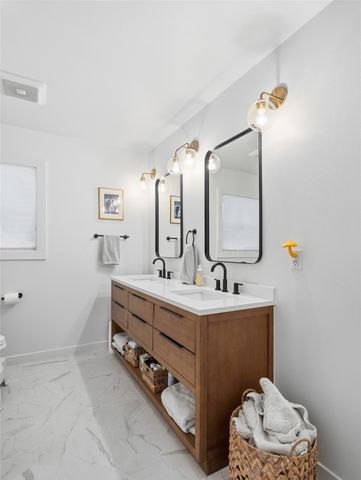 814 Westmount Avenue, Dallas, TX 75211