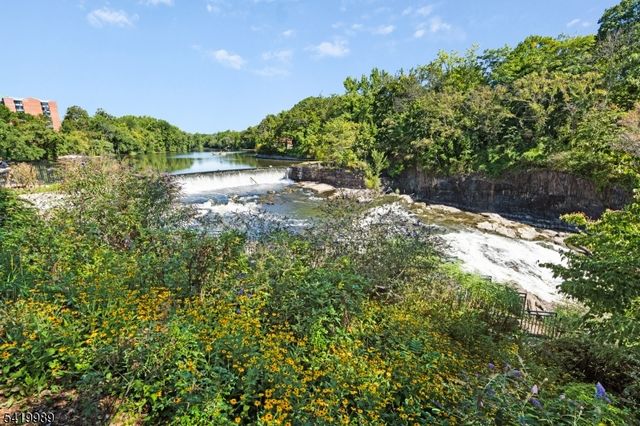 300 Main St 811, Little Falls Twp., NJ 07424