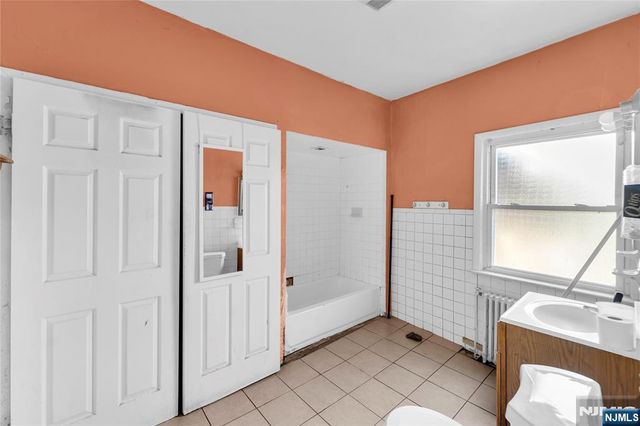 414 Monastery Place, Union City, NJ 07087