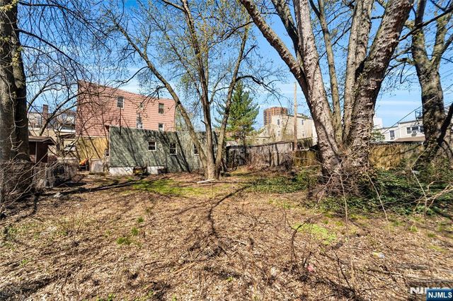 414 Monastery Place, Union City, NJ 07087