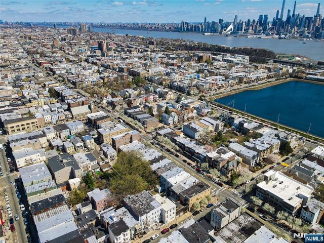 414 Monastery Place, Union City, NJ 07087