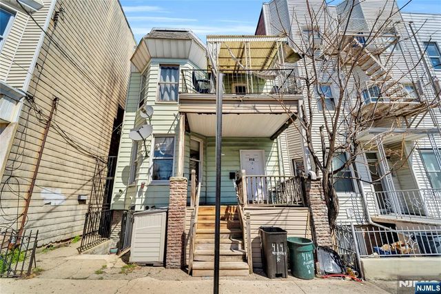 414 Monastery Place, Union City, NJ 07087